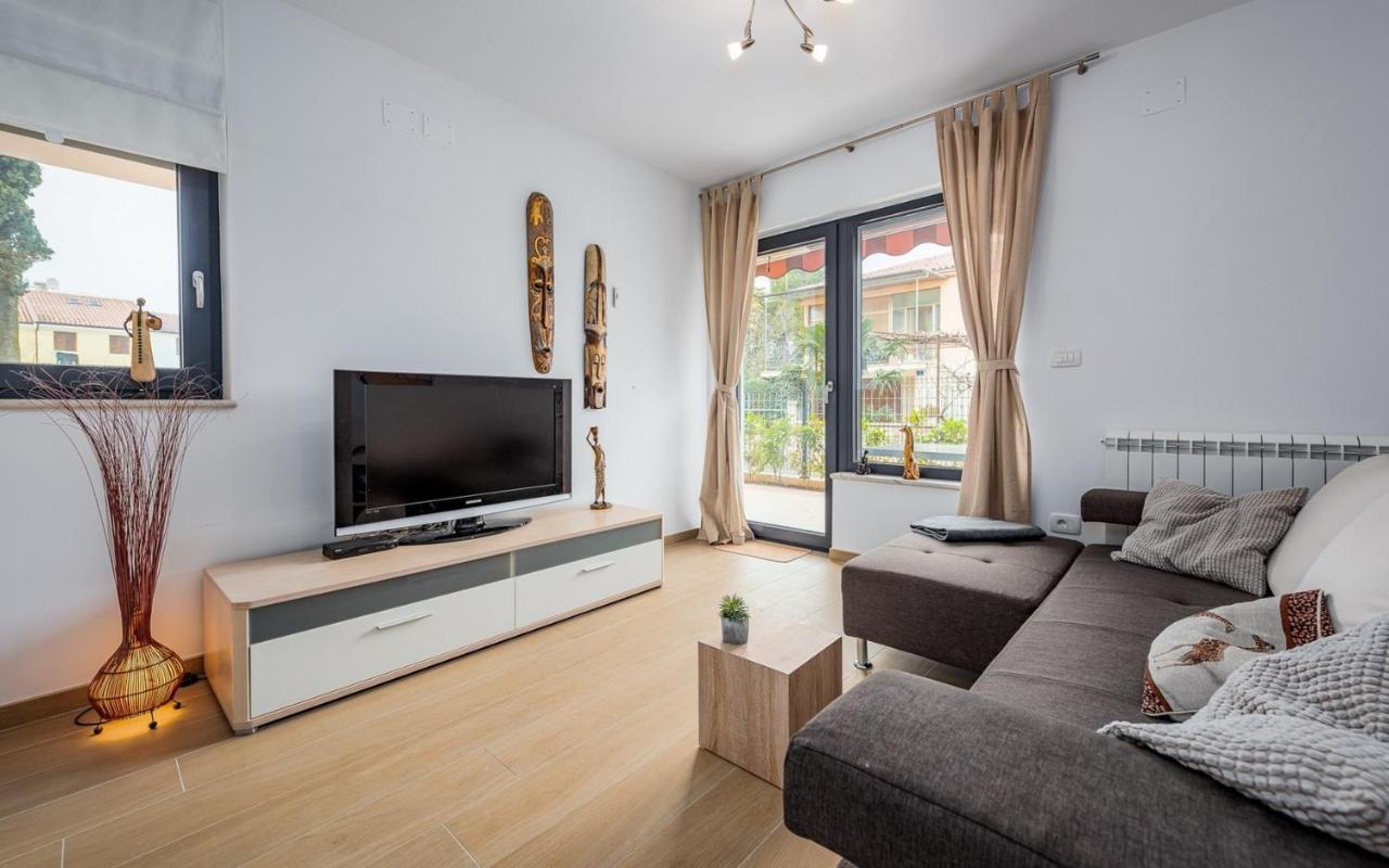 Punta Mary House With Apartment Umag Ngoại thất bức ảnh